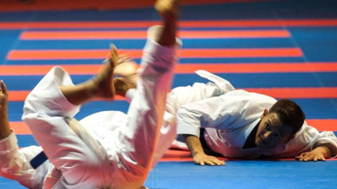 Pertandingan karate di PON 2016