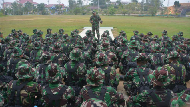 Personel Komando Daerah Militer XII/Tanjungpura yang akan melaksanakan Latma