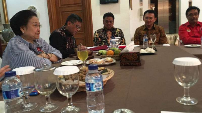 Foto Ahok dan Djarot saat di rumah Megawati jelang pengumuman cagub DKI beredar.
