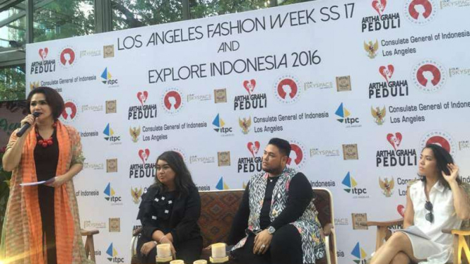 Konferensi pers desainer Indonesia menuju Los Angeles Fashion Week