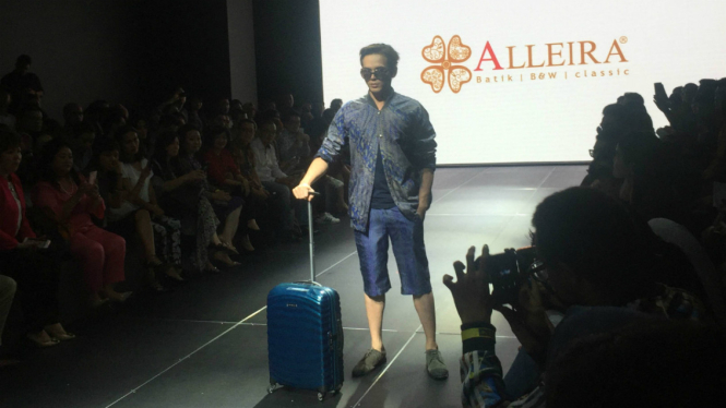 Alleira dalam Plaza Indonesia Men's fashion Week (MVW) 2016.