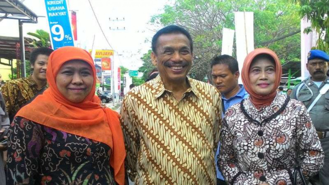 Wali Kota Madiun Bambang Irianto bersama Menteri Sosial Khofifah Indar Parawansa