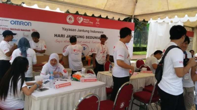 Acara pemeriksaan kesehatan gratis Yayasan Jantung Indonesia