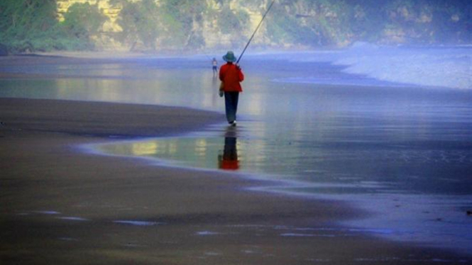 Lima Keistimewaan Pantai Dlodo Tulungagung Viva