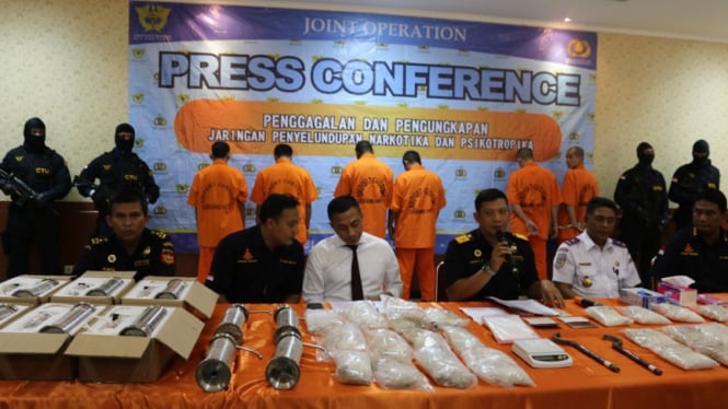 Joint Operation Bea Cukai-POLRI Tegah 12,6 Kg Sabu