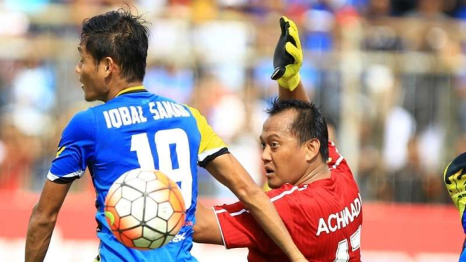 Achmad Kurniawan ketika membela Arema FC.