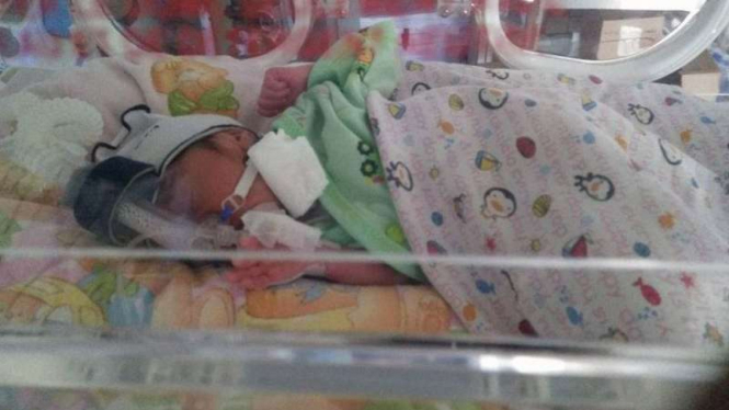 Bayi yang dijual orangtuanya di Makassar.