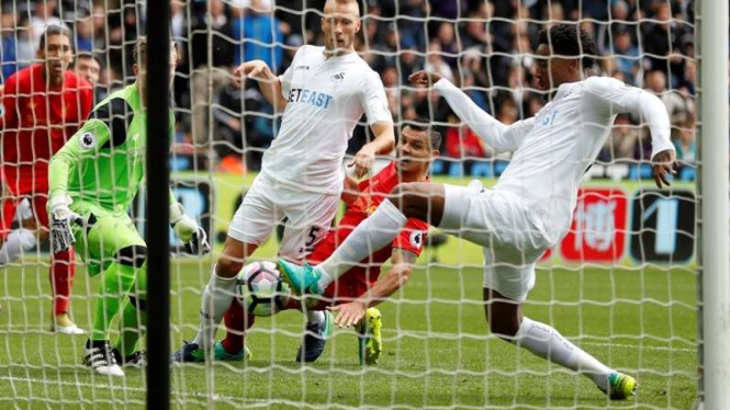 Pemain Swansea City, Leroy Fer, 