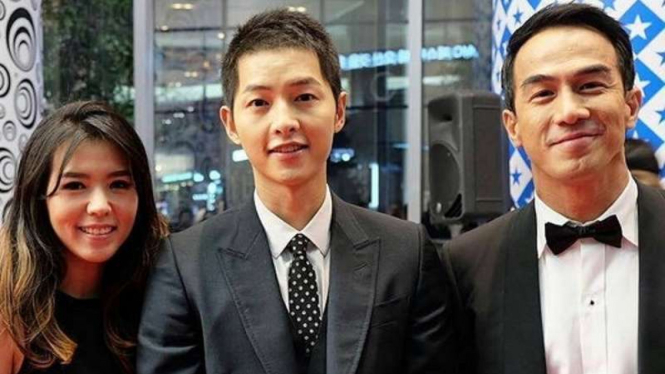 Joe Taslim bersama Song Joong Ki