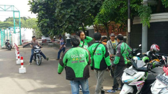 Pengemudi gojek