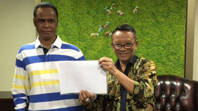 Hercules Bersama Direktur Jenderal Pajak Saat Ikut Tax Amnesty