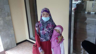 Ditelantarkan Ayah, Artis Cilik Datangi Polisi
