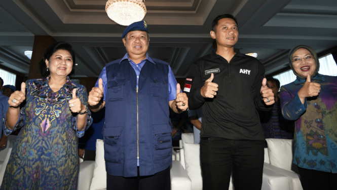 Ketua Umum DPP Partai Demokrat Susilo Bambang Yudhoyono, Ani Yudhoyono, Agus Harimurti Yudhoyono dan Sylviana Murni.