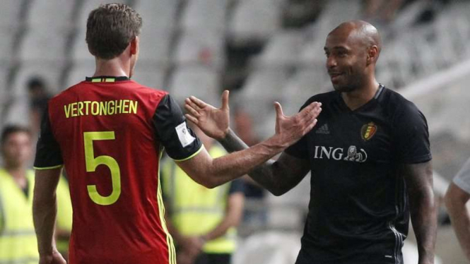 Jan Vertonghen (kiri) dan Thierry Henry (kanan).