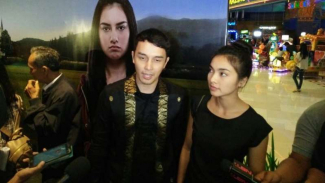 Cara Tika Bravani Dukung Suami