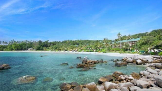 Pantai Trikora, Bintan, Riau.