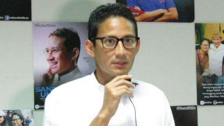 Foto Bersama, Sandiaga Dekati Olla Ramlan Jadi Juru Bicara?
