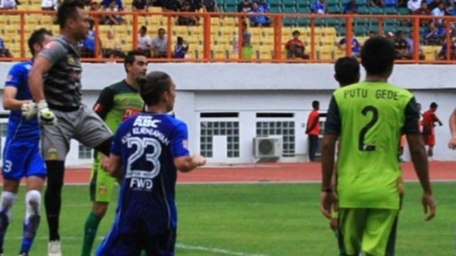 Duel Persib Bandung vs Bhayangkara FC