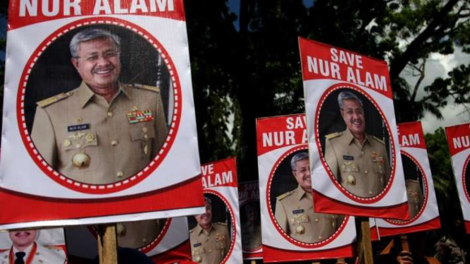 Aksi solidaritas untuk Gubernur Sulawesi Tenggara, Nur Alam.