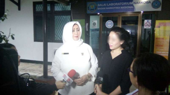C dan dr Titik Haryati memberikan keterangan kepada para wartawan di BNN