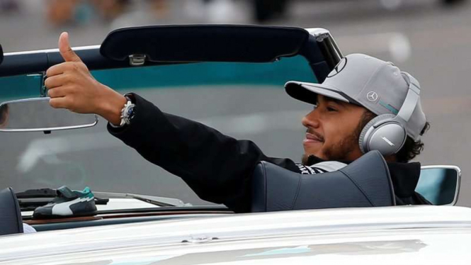 Pembalap Tim Mercedes, Lewis Hamilton