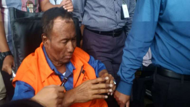 Tersangka korupsi e-KTP Sugiharto ditahan.