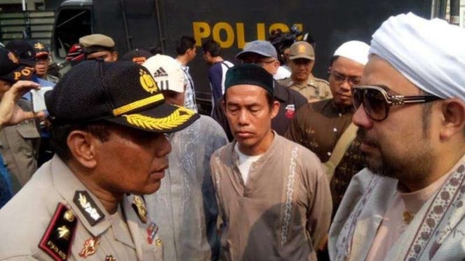 Warga Tebet tolak kedatangan Ahok.