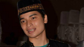 Putra Ustaz Arifin Ilham Terjun ke Dunia Bisnis Travel Umrah