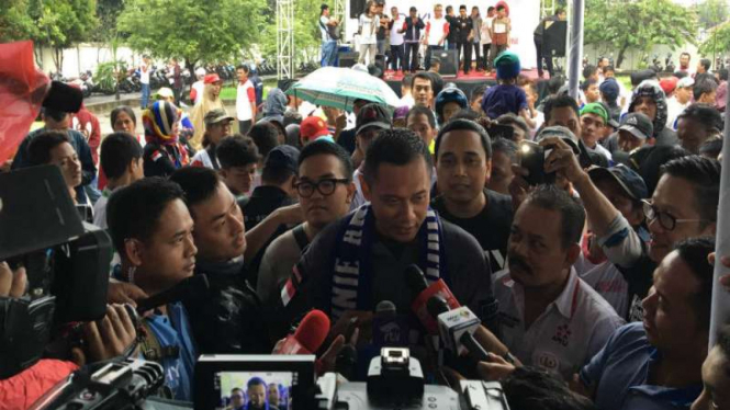 Bakal Calon Gubernur DKI Jakarta Agus Harimurti Yudhoyono di Stadion Tugu Koja