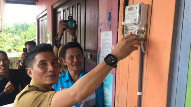Peresmian penyalaan listrik di tiga desa yang terletak di Kecamatan Telaga 