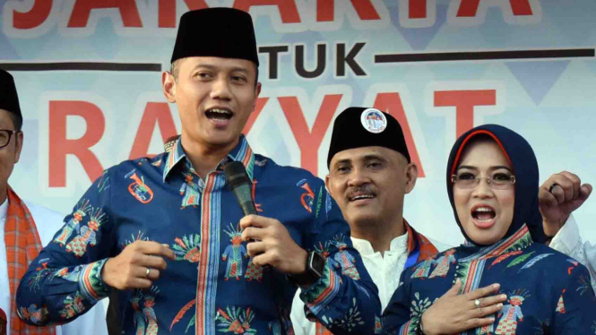 Pasangan Agus Harimurti Yudhoyono dan Sylviana Murni.