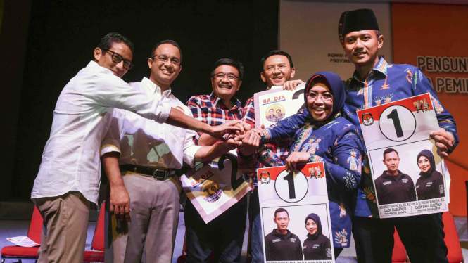 Tiga pasang calon saat pengundian nomor urut Pilkada DKI Jakarta.