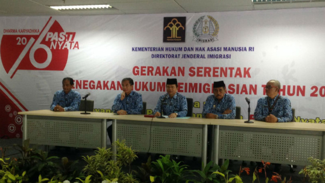 Konferensi pers Dirjen Imigrasi terkait penjaringan WNA ilegal