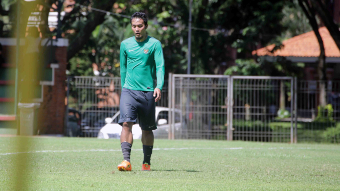 Bek Persija Jakarta, Gunawan Dwi Cahyo, saat berlatih bersama Timnas Indonesia.