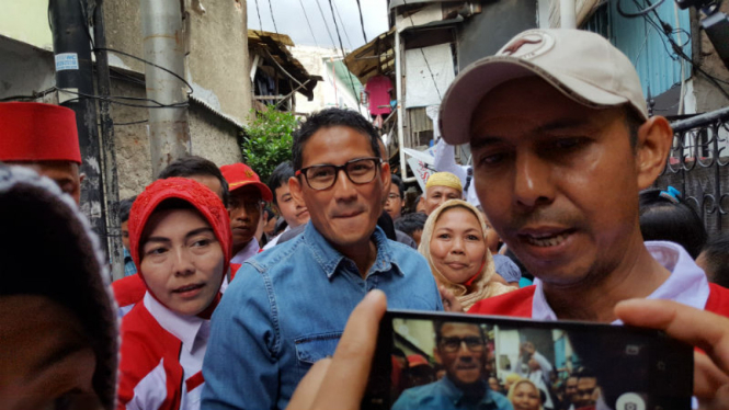 Sandiaga Uno ketika kampanye di Sawah Besar.