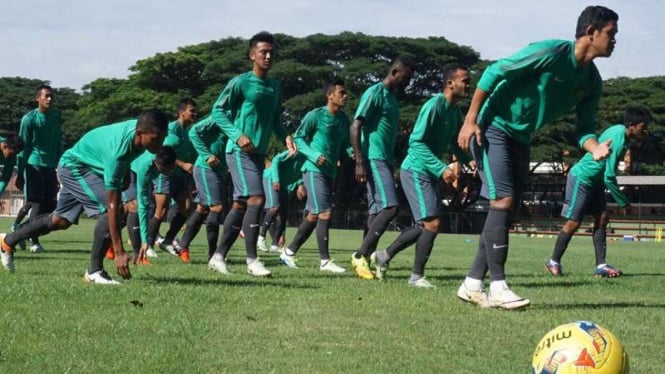 Sesi latihan Timnas Indonesia