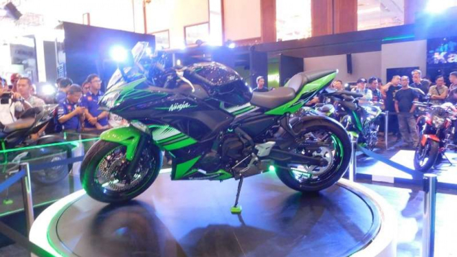 Kawasaki Ninja 650 terbaru diperkenalkan di IMOS 2016.