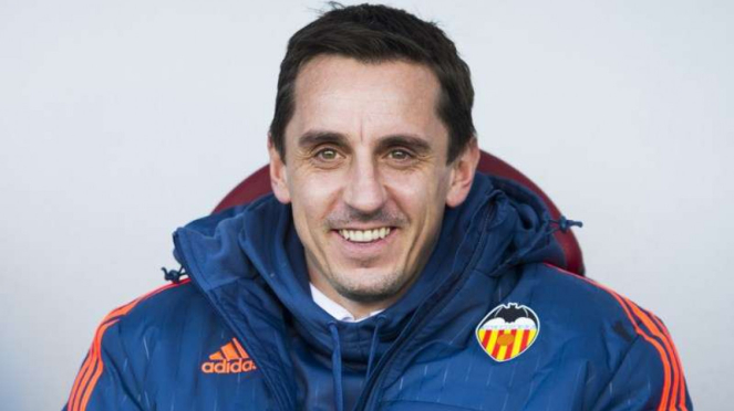 Gary Neville saat masih menjabat pelatih Valencia