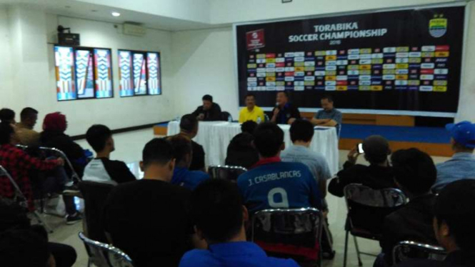 Pertemuan manajemen Persib Bandung dengan Bobotoh Persib
