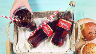 5 Fakta Penting Coca Cola, Minuman Rasis dan Pembasmi Hama