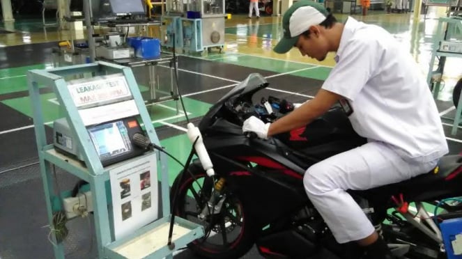 A Honda CBR250RR é fabricada na fábrica da AHM Karawang.