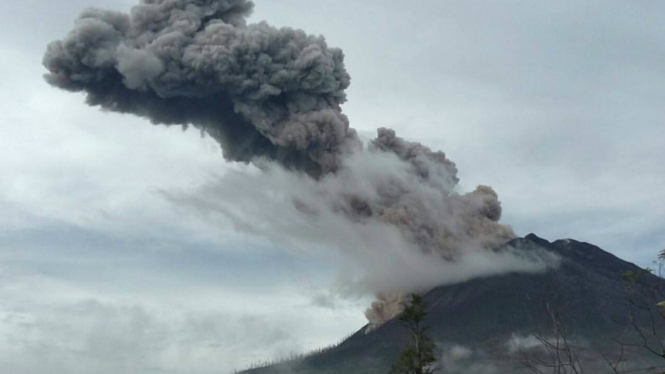 Gunung Sinabung 