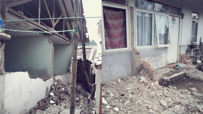 Bangunan rusak akibat gempa bumi di Bandung.