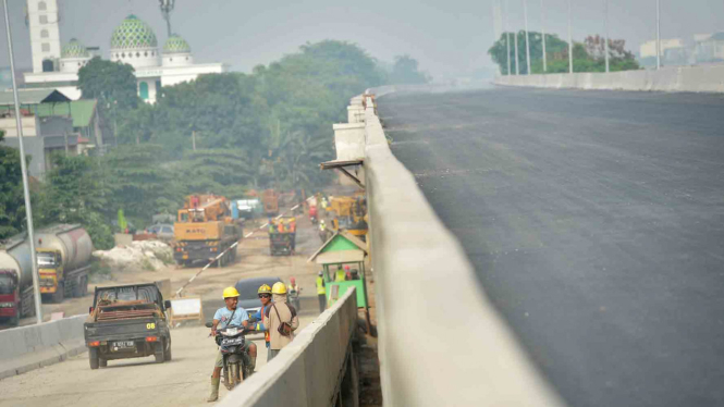 Tol Becakayu Beroperasi Maret 2017