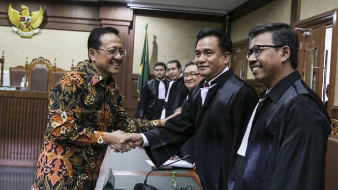 Sidang perdana Irman Gusman.