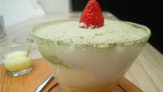 Menikmati Bingsu Korea di Restoran Berbentuk Kereta