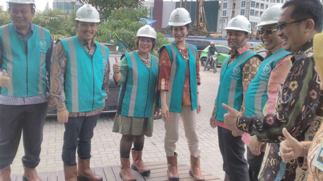 Pembangunan apartemen di Surabaya 