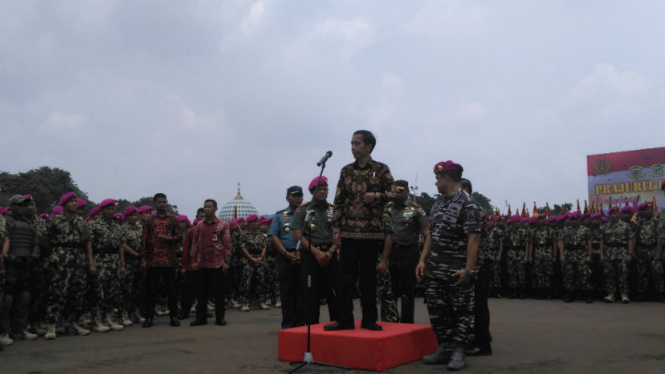 Presiden Joko Widodo di Markas Marinir, Cilandak