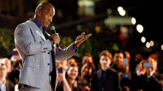 Tertarik Politik, Dwayne Johnson Mau 'Nyalon' Presiden?