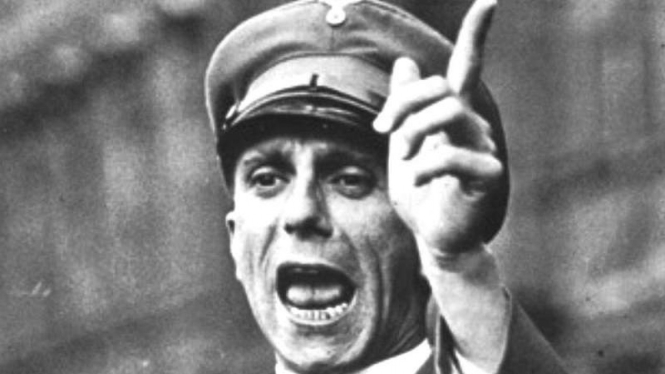 Menteri Propaganda Jerman, Paul Joseph Goebbels.